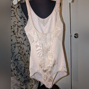 Onesie foundation sz 3X Girdle!  C6
